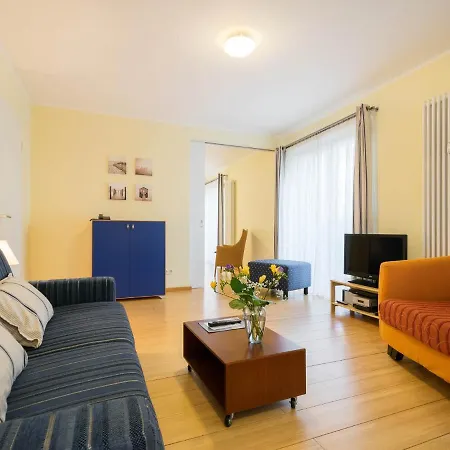 Kaiservillen - Mit 1 Schlafzimmer Und Terrasse D102 Apartment